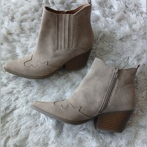 Women's Tan Ankle Boots